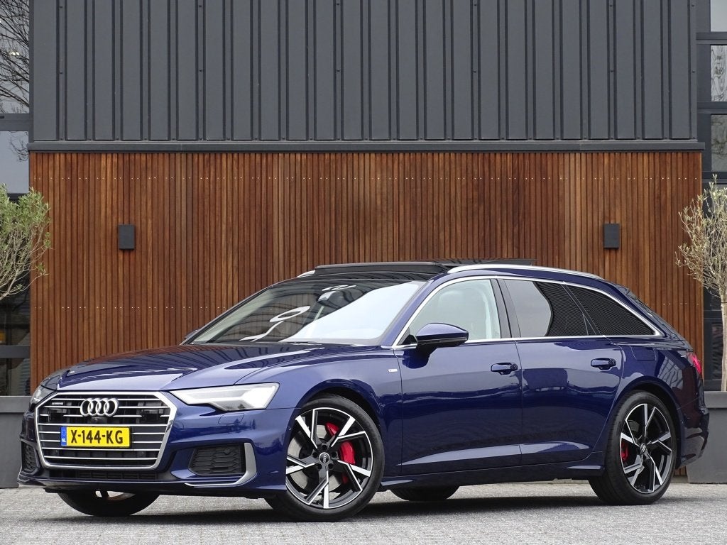 Audi A6 Avant 55 TFSIe 367PK Quattro / S6 Edit / Pano / Matr, Auto's, Automaat, Gebruikt, 4 cilinders, Blauw