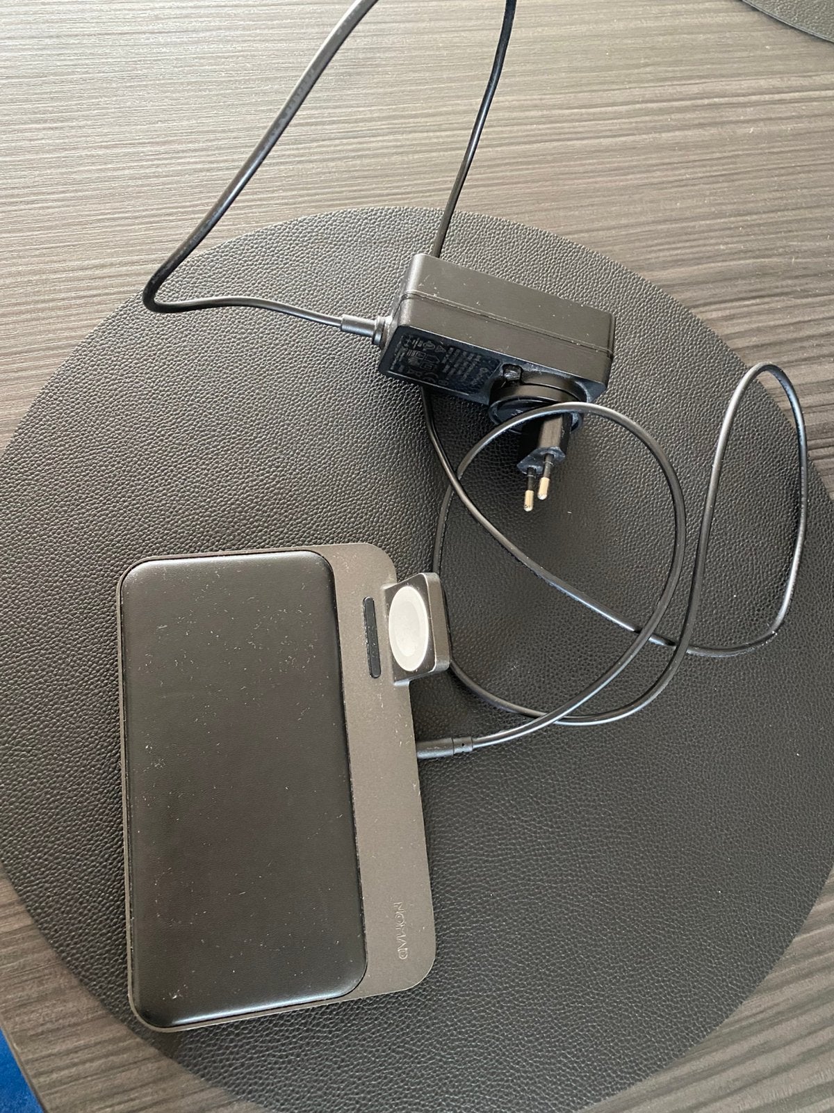 NOMAD base station oplader, Ophalen of Verzenden, Gebruikt
