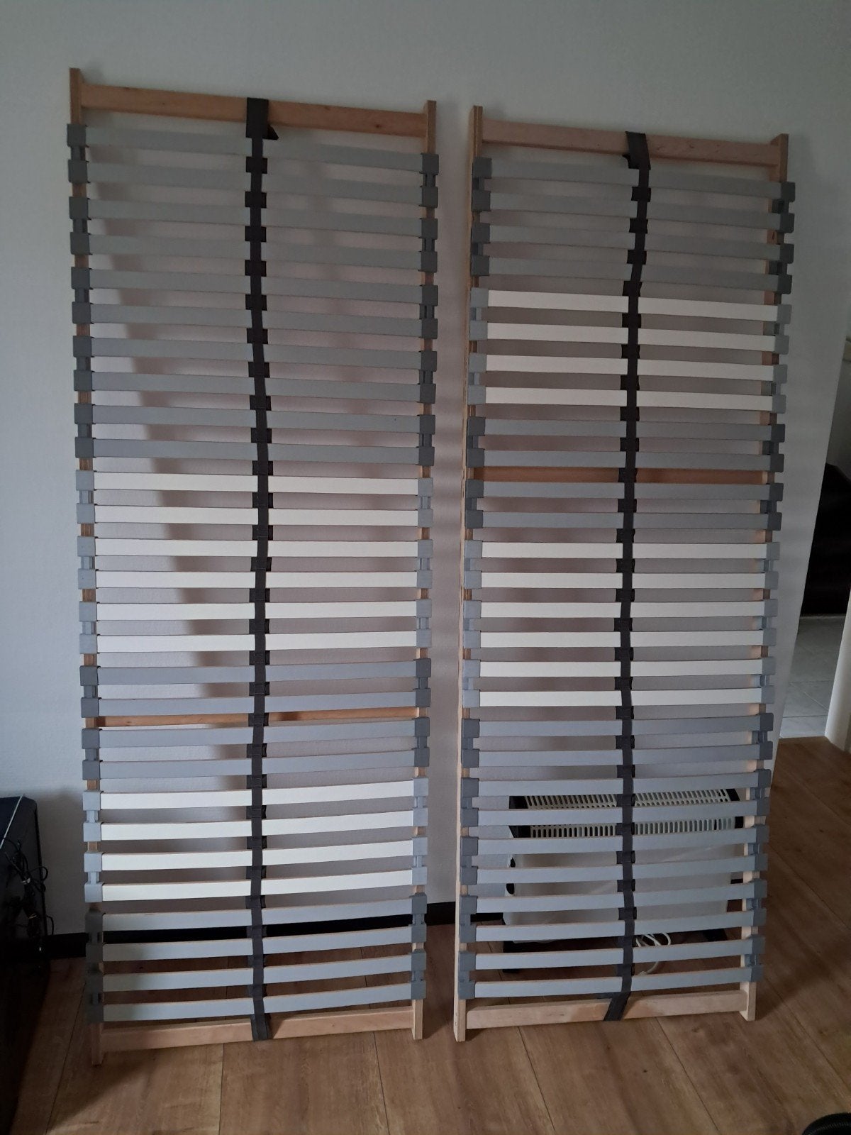 2 stuks lonset ikea lattenbodem 70x200, Ophalen of Verzenden, Zo goed als nieuw, Bedbodem, 200 cm