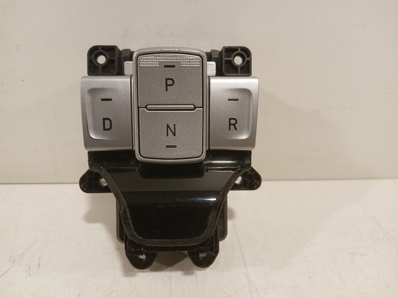 Schakelmechaniek Hyundai Kona, Auto-onderdelen, Onderdelen@venauto.nl, Van der Ven Autorecycling B.V., Gebruikt, Ettenseweg 76, 4706 PB Roosendaal, The Netherlands