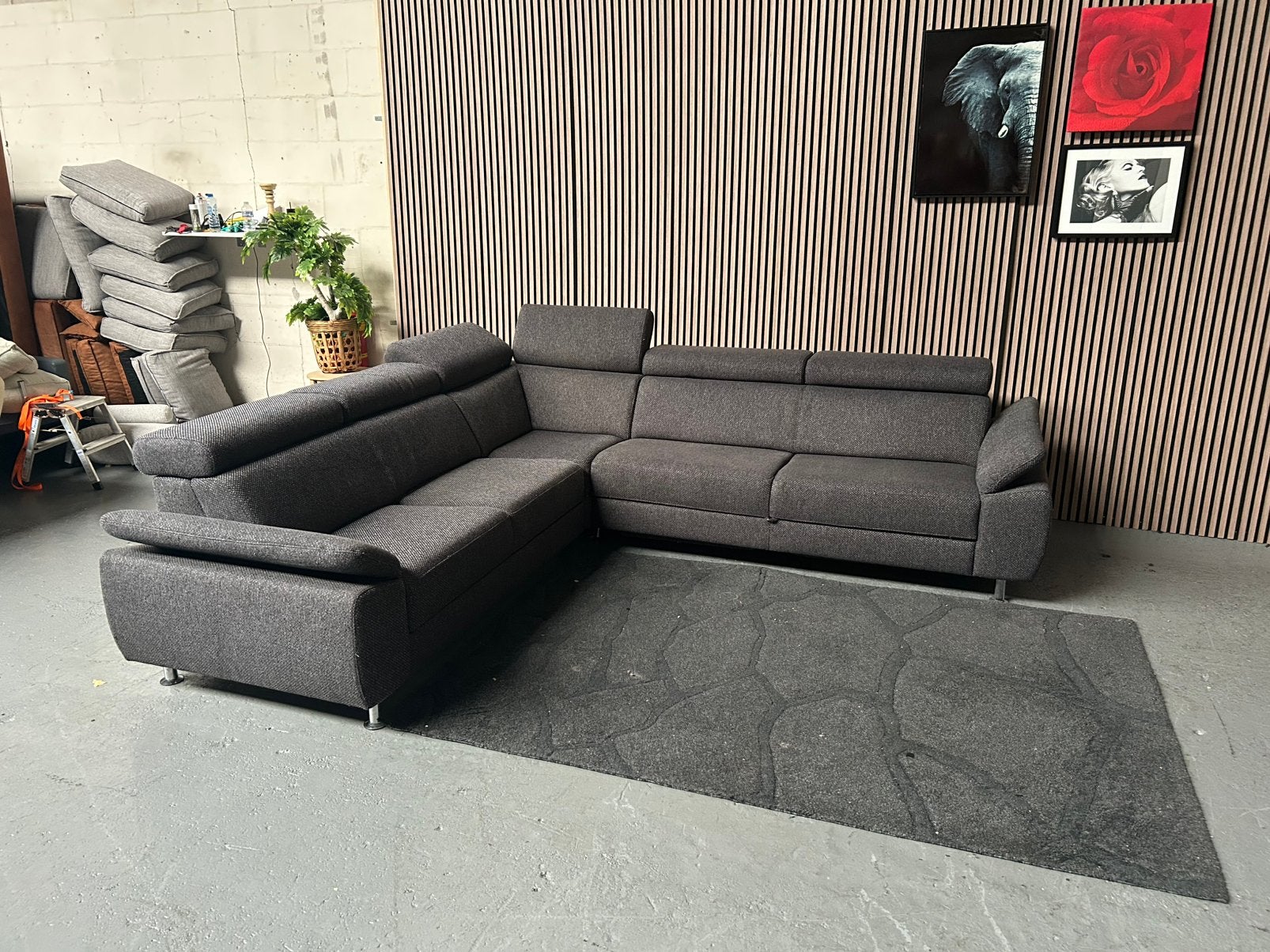 GRATIS LEVERING InHouse Rigas Slaapbank 285X266 GEREINIGD, 250 tot 300 cm, Hoekbank, Ophalen of Verzenden, Zo goed als nieuw