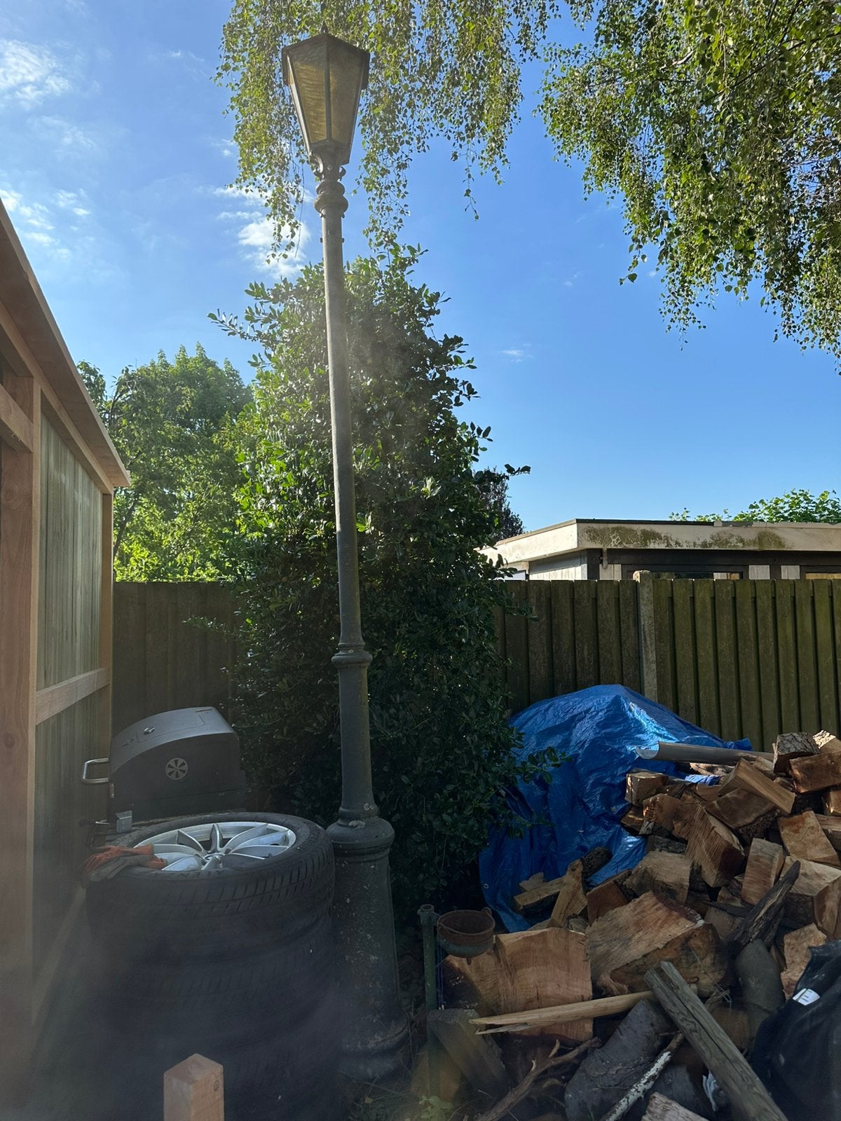 2x lantaarnpaal - gietijzer 3 meter hoog ! Zie foto, Ophalen, Gebruikt, Staande lamp, Netvoeding