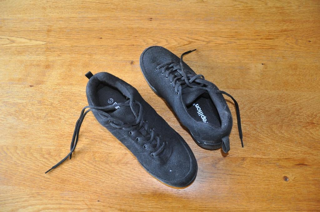 Papillon danssneakers maat 41,5 (halfhoog), Zwart, Nieuw, Dansschoenen, Ophalen of Verzenden