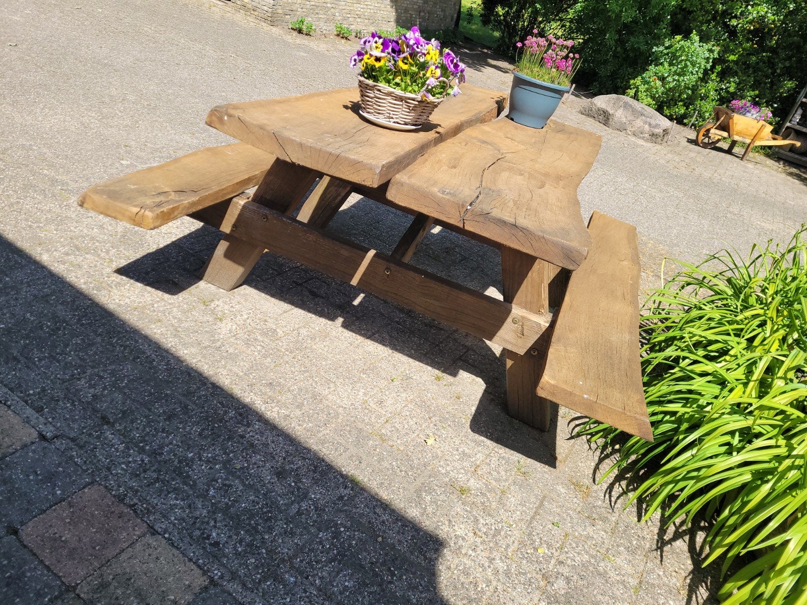 Picknicktafel met massief eiken platen. Buitentafel., Ophalen of Verzenden, Rechthoekig, Hout
