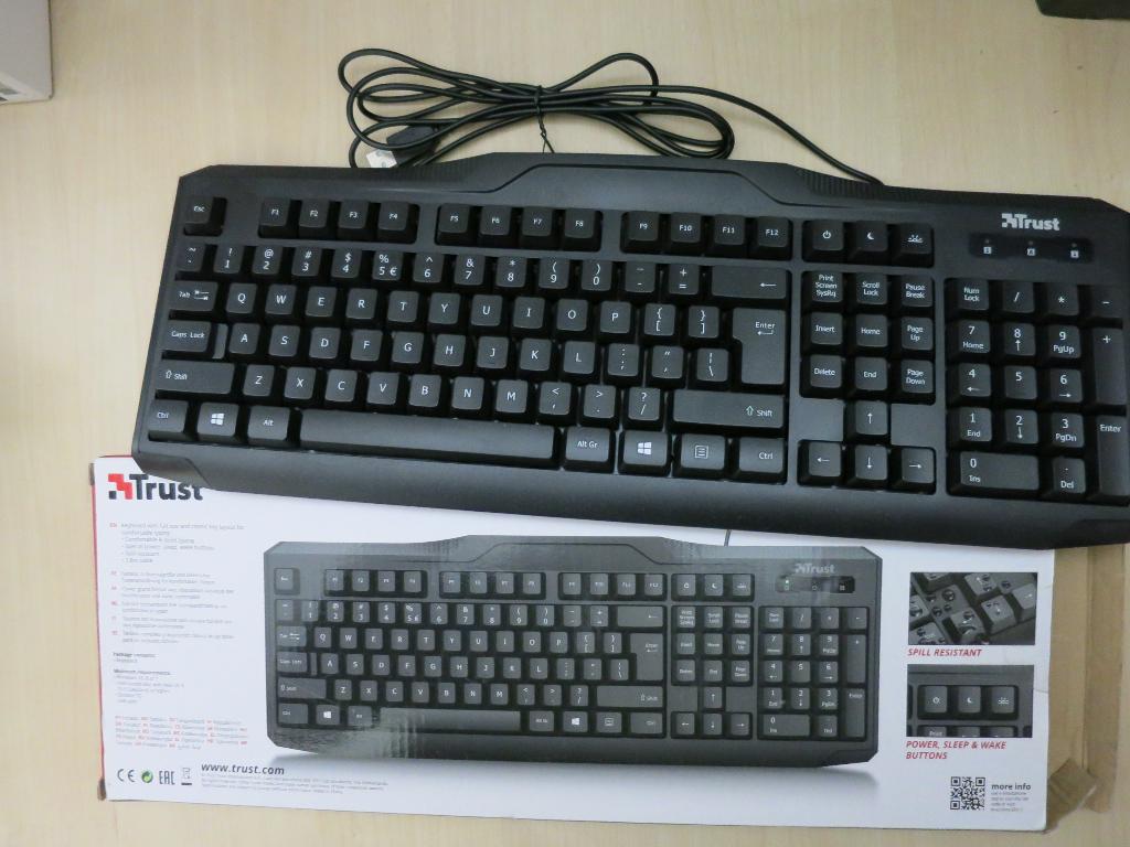 Trust toetsenbord, Ophalen of Verzenden, Qwerty, Bedraad, Trust