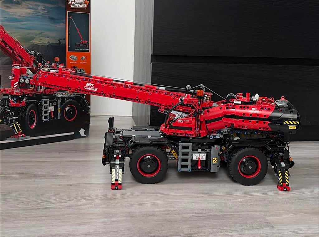 Lego Technic 42082 Rough Terrain Crane, Compleet, Lego, Ophalen of Verzenden, Zo goed als nieuw