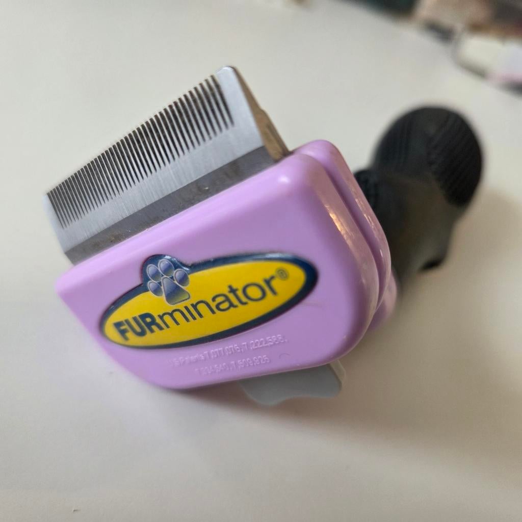 Furminator borstel voor katten met lang haar. Izgs., Ophalen of Verzenden, Zo goed als nieuw