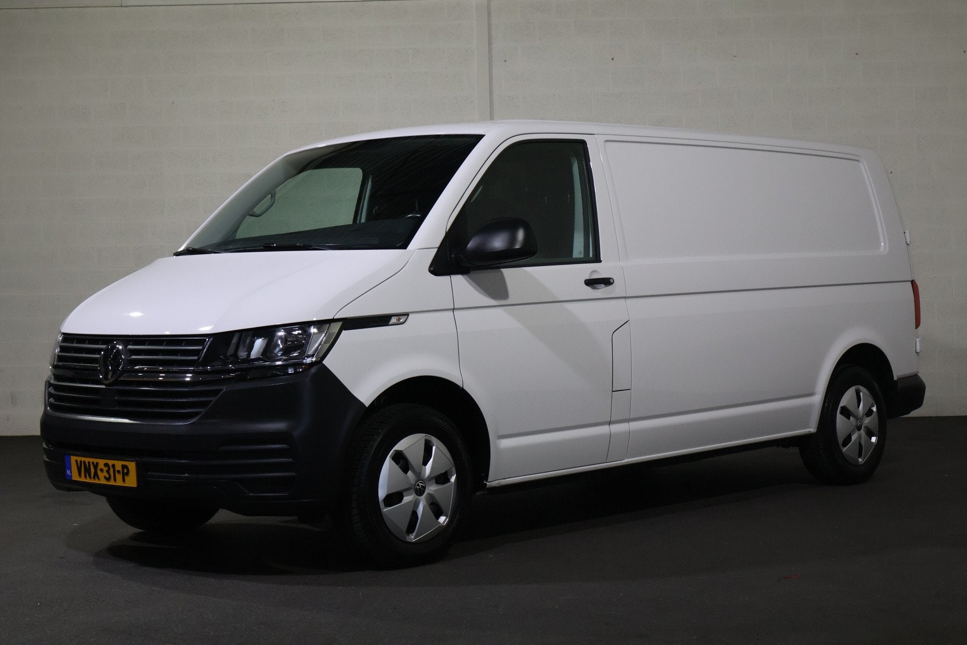 Volkswagen Transporter 2.0 TDI L2 H1 Automaat Inrichting, Voorwielaandrijving, Stof, Gebruikt, Euro 6