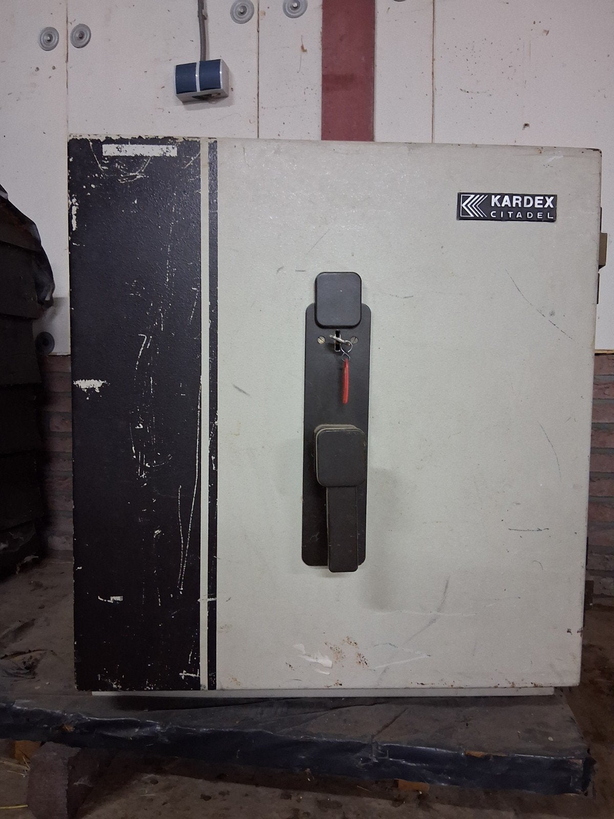 Kardex Citadel Brandkast - Robuuste Kluis, €85,-, Ophalen, Gebruikt, Brandkast