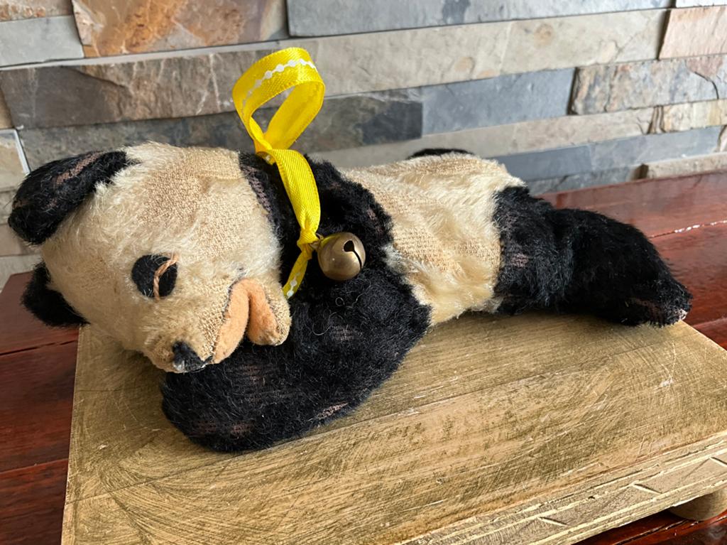 Hele oude Antieke liggende panda beer van Steiff., Antiek en Kunst, Antiek | Speelgoed, Ophalen of Verzenden