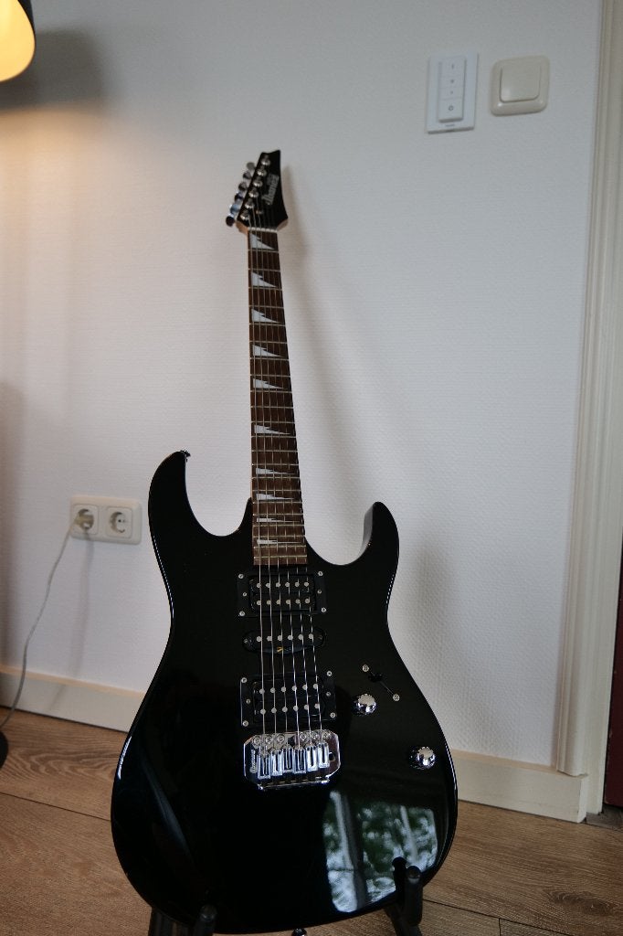 Ibanez Gio Galaxy Black - elektrische gitaar + tas + kabels, Ophalen of Verzenden, Gebruikt, Solid body, Ibanez