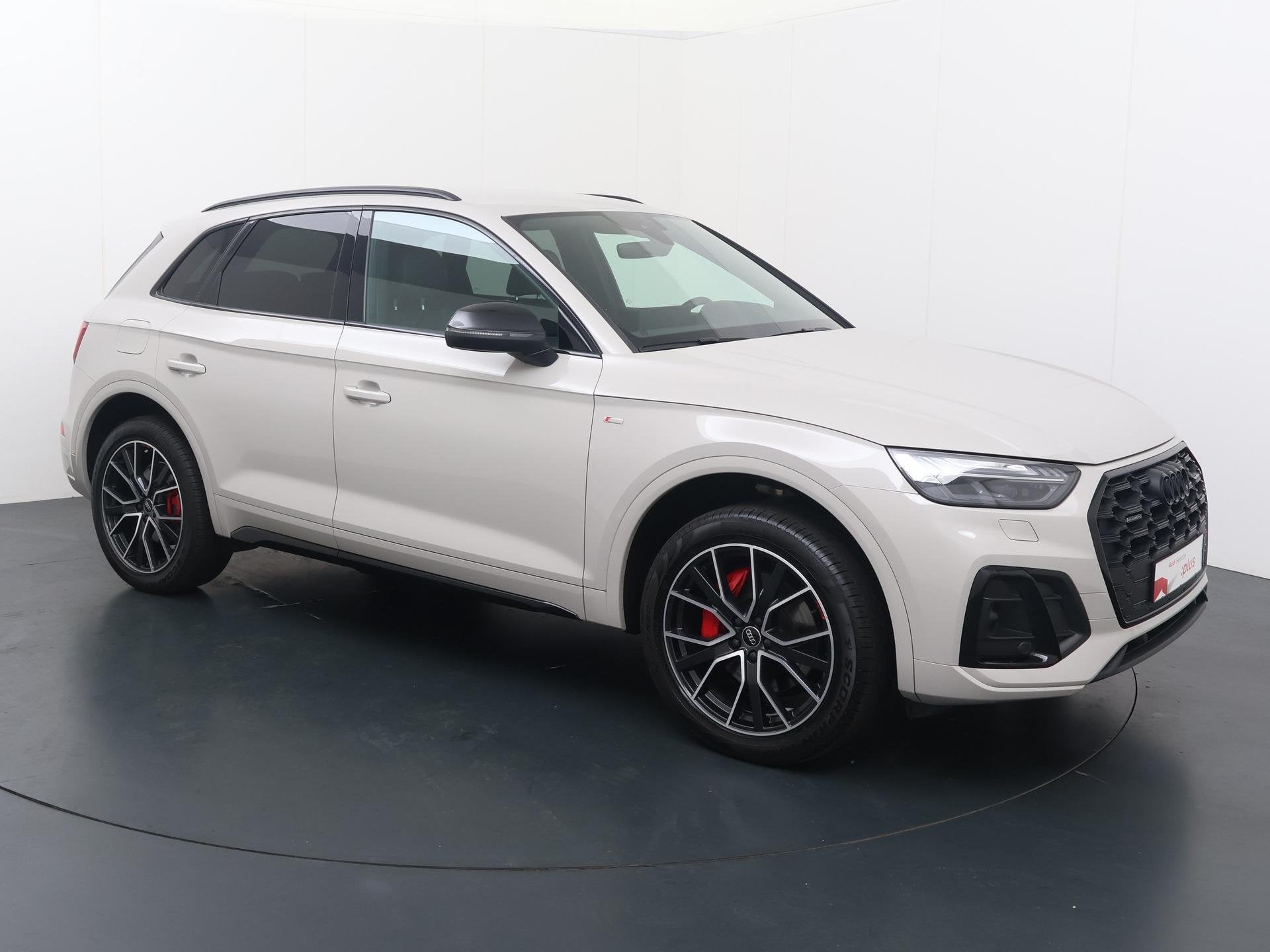 Audi Q5 55 TFSI e S edition Competition | 367 PK | SoH 89% |, 14 kWh, Gebruikt, 4 cilinders, Bedrijf