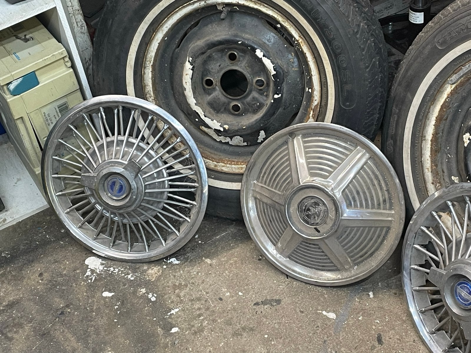 Ford Mustang 1965 Velgen en Wieldoppen, Auto-onderdelen, Ophalen, 14 inch, Gebruikt, Banden en Velgen