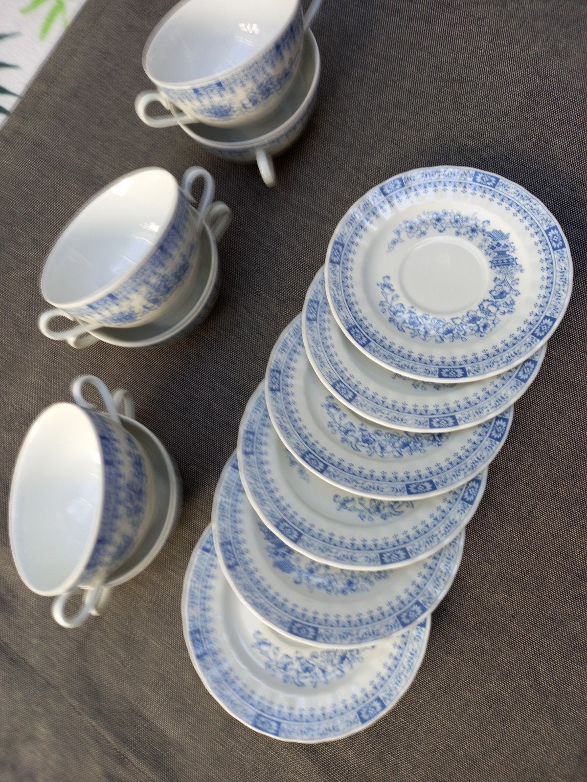 Koffie/thee of soepkopjes en schotels, jaren '70., Ophalen of Verzenden
