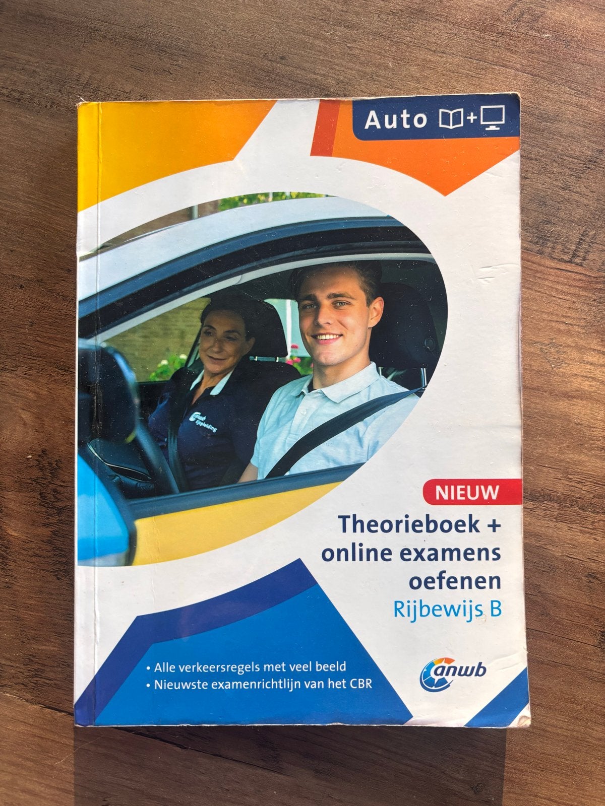 ANWB Theorieboek + online examens oefenen Rijbewijs B, Ophalen of Verzenden, Gelezen, Algemeen