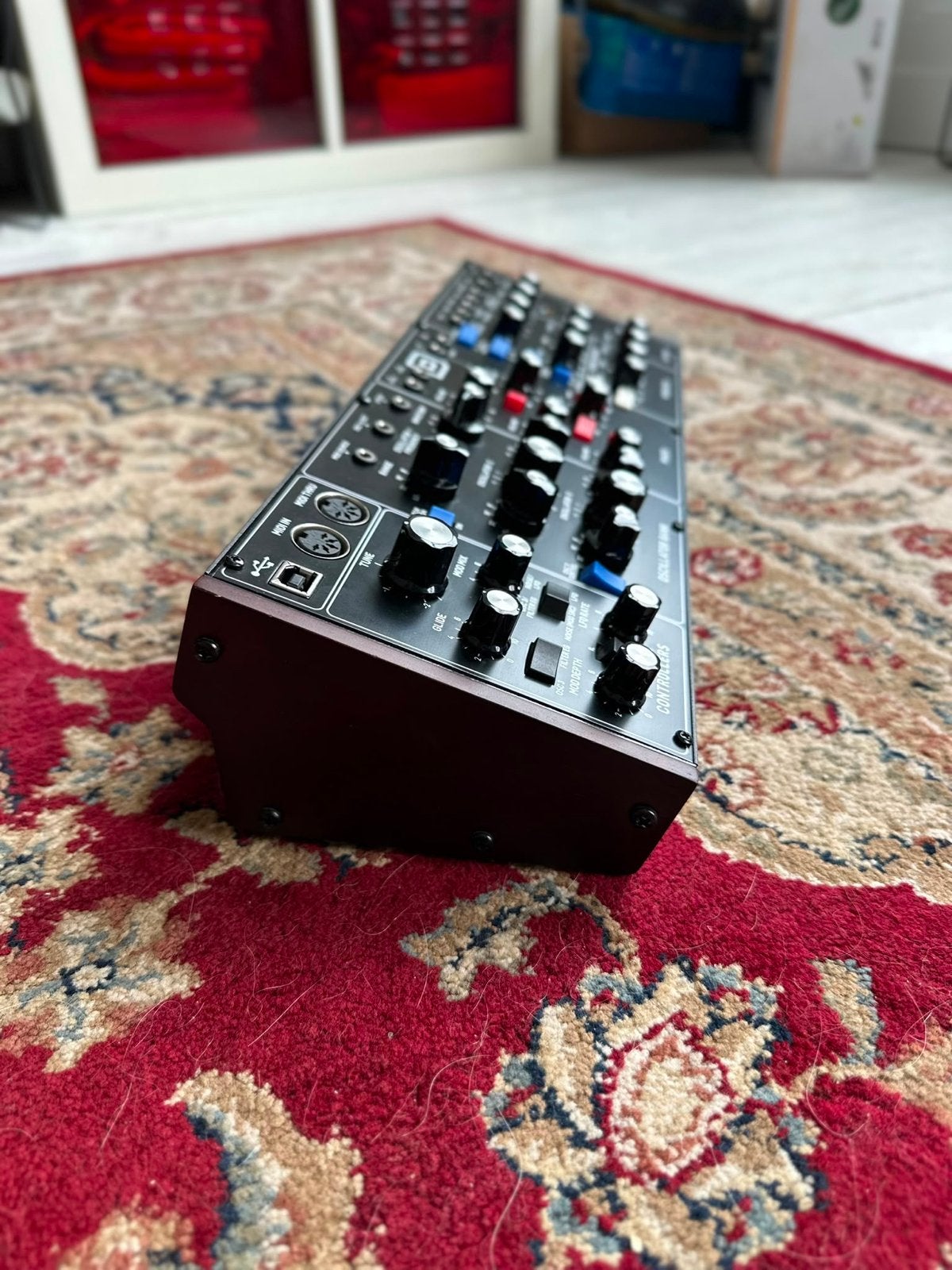 Behringer Model D - Analoge Synthesizer, Muziek en Instrumenten, Overige merken, Zo goed als nieuw, Met midi-aansluiting, Overige aantallen