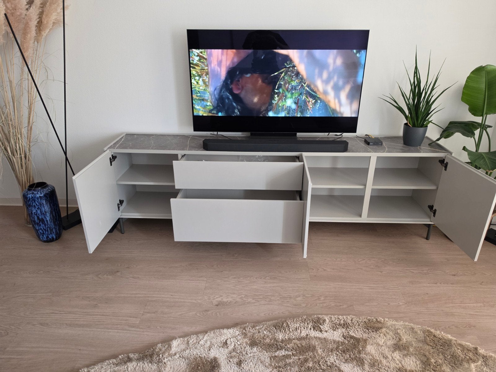 TV Meubel, Ophalen, Kunststof, Zo goed als nieuw, Minder dan 100 cm