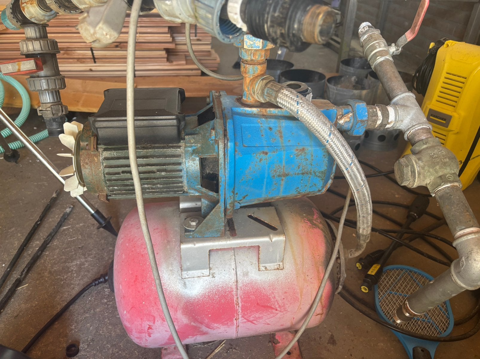 Pomp met slangen en verbindingsstukken, Tuin en Terras, Waterpompen, Ophalen, Gebruikt, Elektrisch