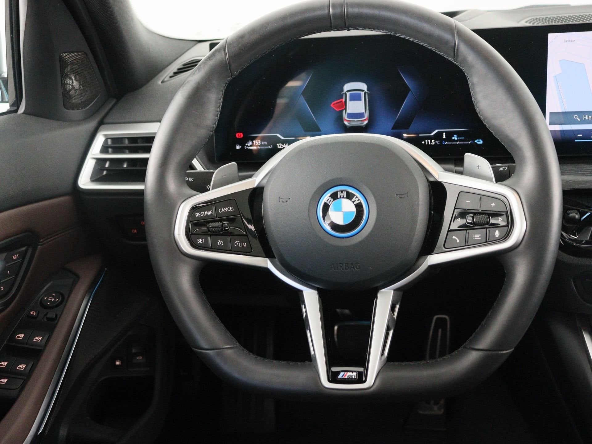 BMW 3 Serie 330e Touring xDrive M-Sport SoH 100% (bj 2025), Auto's, Gebruikt, Euro 6, 4 cilinders, Met garantie (alle)