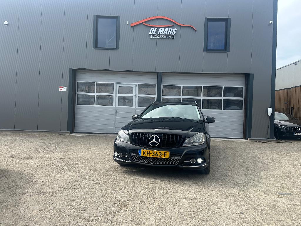 Mercedes-Benz C-Klasse C220cdi BE Estate Aut7 2013 Zwart, Automaat, Euro 5, Achterwielaandrijving, 1800 kg