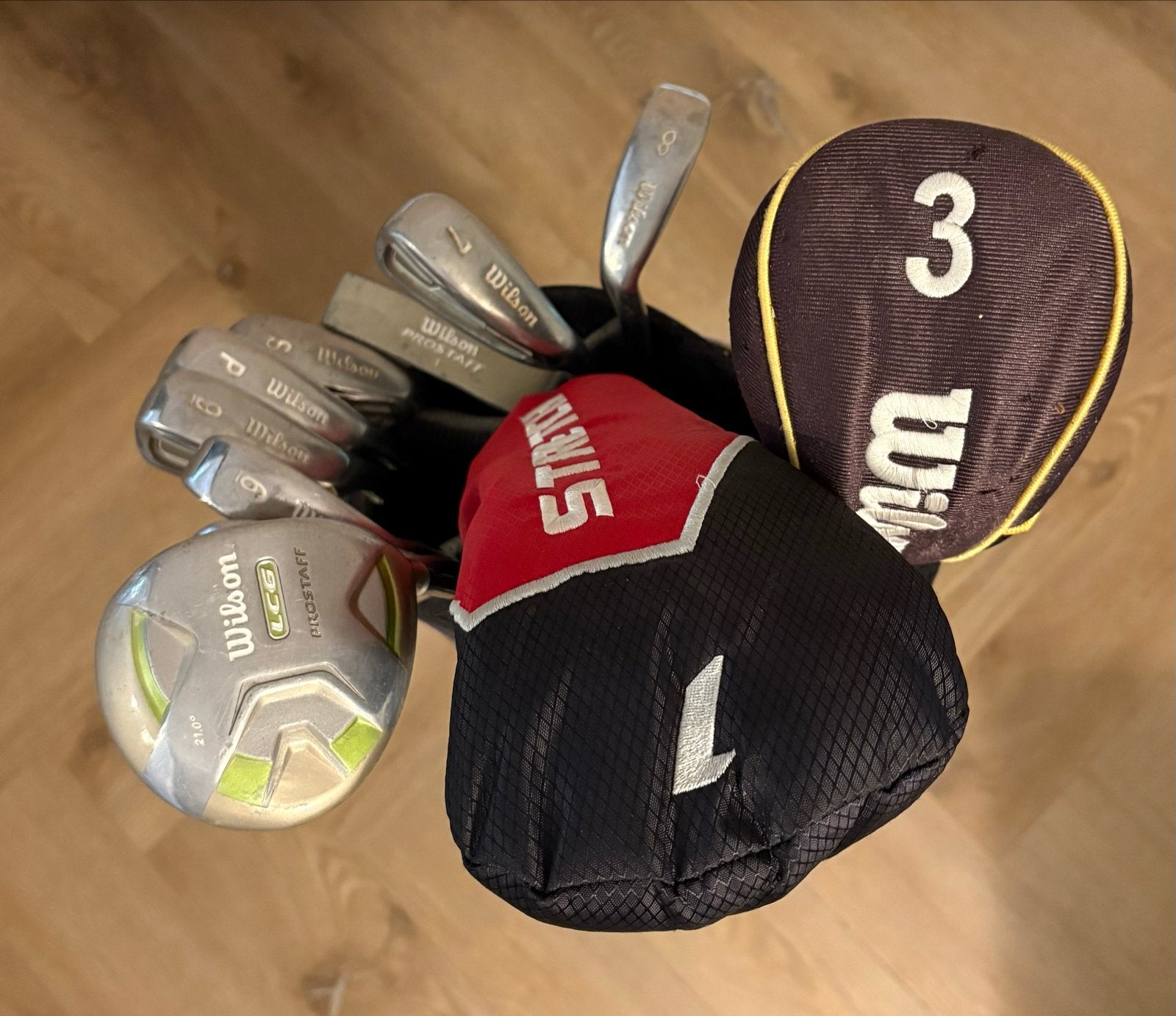 Foto 2 van Complete Wilson Prostaff Dames Golfset