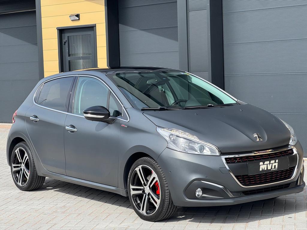 Peugeot 208 1.2 PureTech GT-line - Automaat - Mat - Pano - C, Gebruikt, 1199 cc, Leder en Stof, 49 €/maand