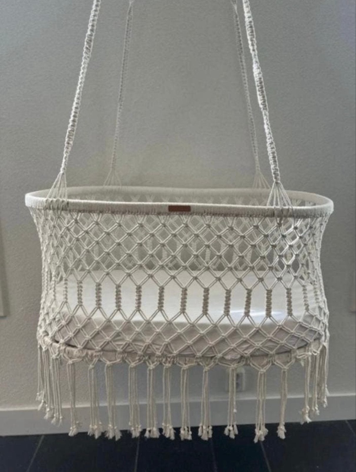 Bohemian Macramé Hangwieg van Rock That Label, Kinderen en Baby's, Babywiegjes en Ledikanten, Ophalen, ., Wieg, Zo goed als nieuw
