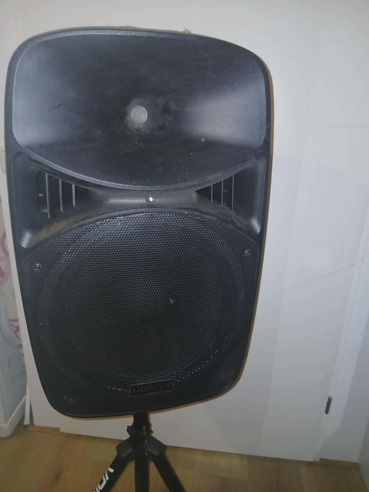Vonyx VPS152A Party Speaker met microfoon en kabels, Party speaker, Zo goed als nieuw, Inclusief kabels, Ophalen