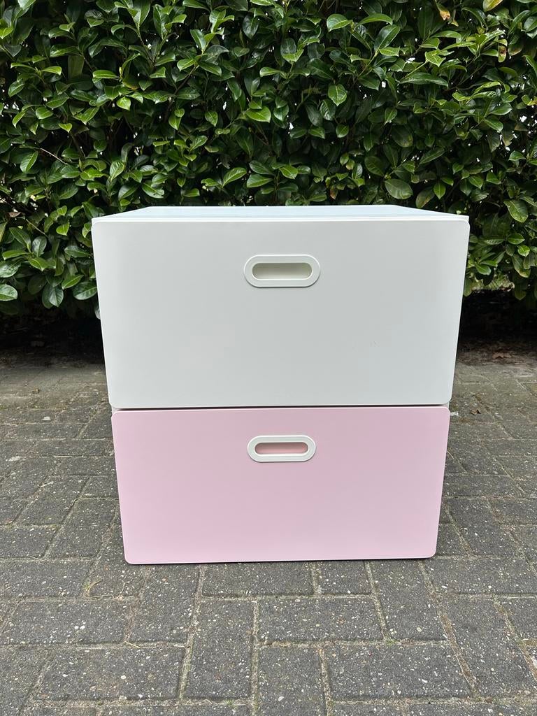 IKEA Ladekast platsa met 2 lades (wit en roze), Ophalen, 1 of 2 laden, 50 tot 100 cm, Zo goed als nieuw