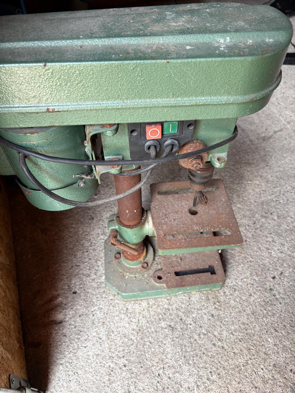 Werkende kolomboor, Doe-het-zelf en Verbouw, Gereedschap | Boormachines, Ophalen, Gebruikt, Kolomboormachine