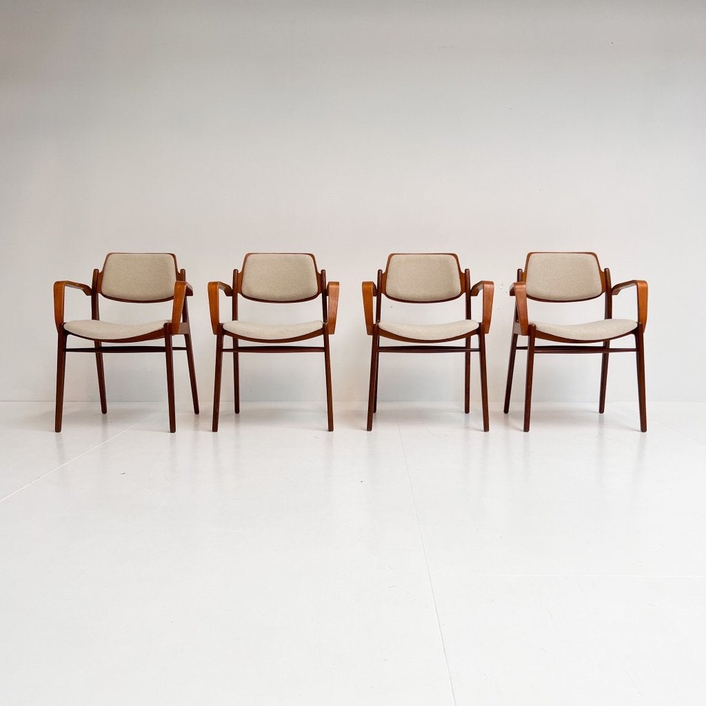 Set van 4 Hartmut Lohmeyer D64 stoelen voor Wilkhahn, 1960's, Gebruikt, Overige kleuren, Ophalen of Verzenden, Vier