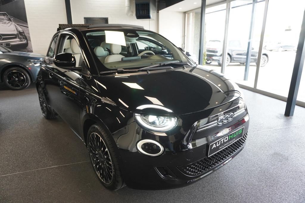 Fiat 500 C La Prima 42 kWh Cabriolet 360 Camera Lederen bekl, Auto's, Fiat, Gebruikt, Cabriolet, 4 stoelen, Leder