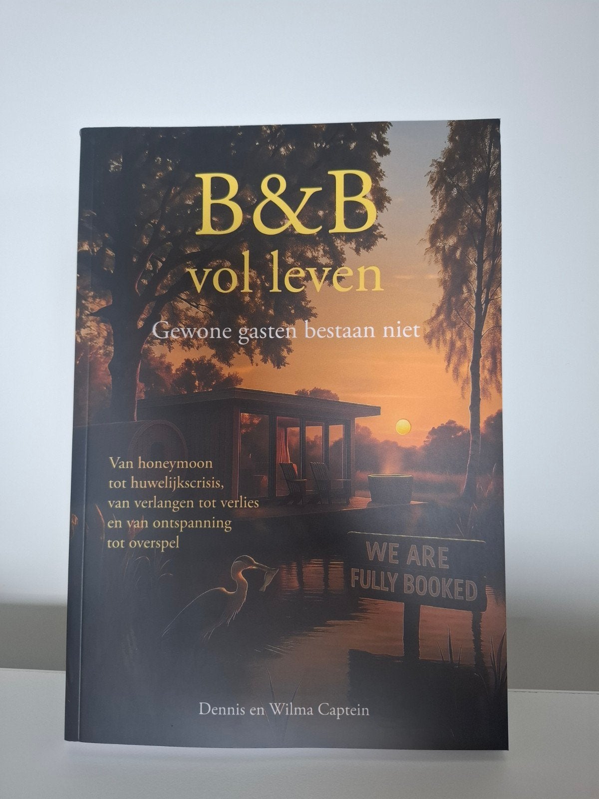 B&B vol leven: Gewone gasten bestaan niet, Ophalen of Verzenden, Nieuw, Dennis en Wilma Captein, Nederland