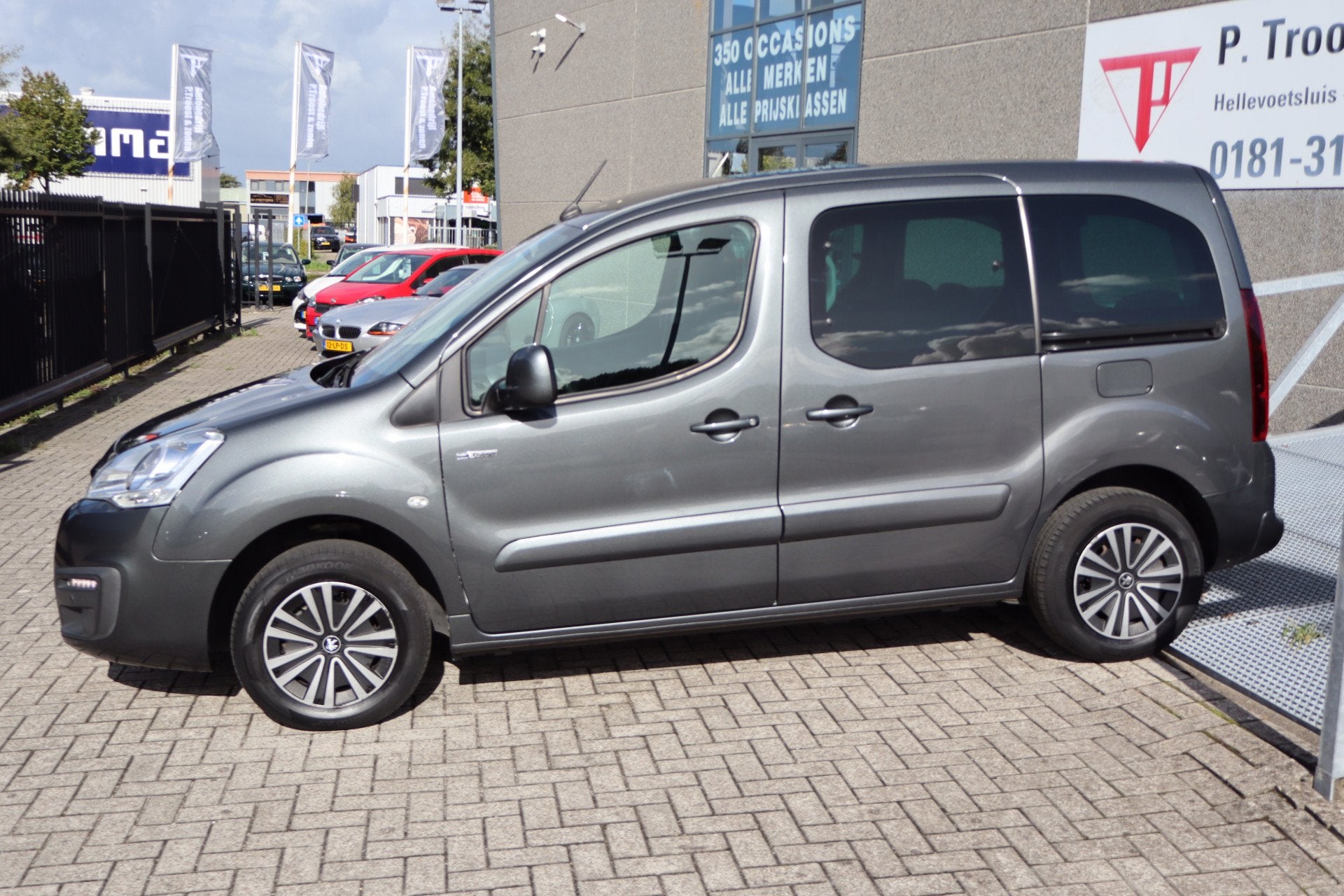 Peugeot Partner Tepee Electric Active NL Auto/Parkeersensore, Auto's, 12 maanden, Stof, Gebruikt, Origineel Nederlands