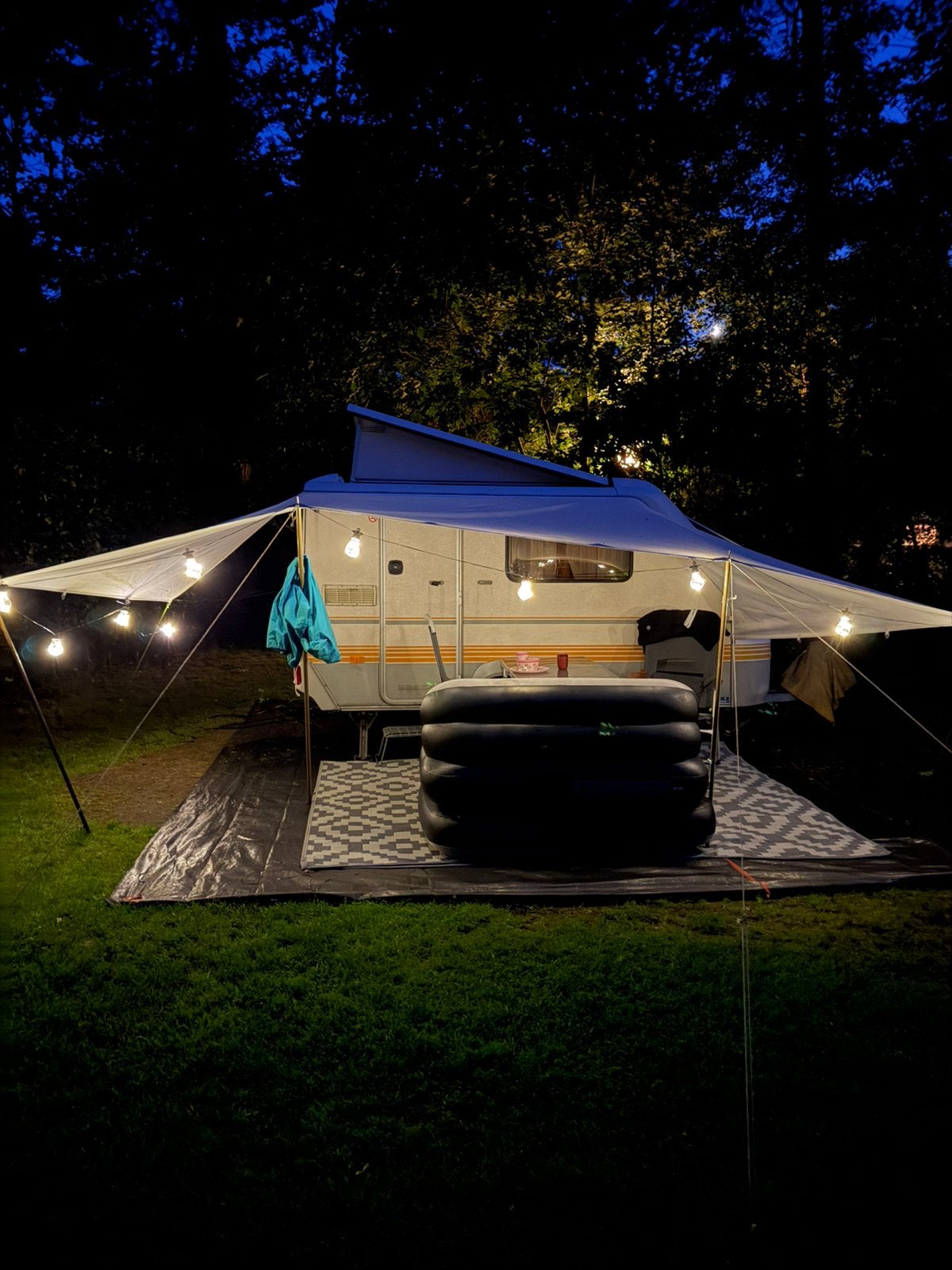 Eriba Eribelle uit 1988 te koop!, Caravans en Kamperen, Rondzit, Hefdak, Particulier, 500 - 750 kg
