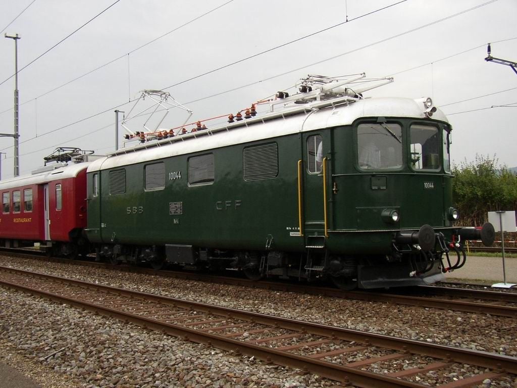 HAG 220 SBB oldtimer metalen loc Re 4/4 nr 10035 top MARKLIN, Overige merken, Wisselstroom, Locomotief, Nieuw