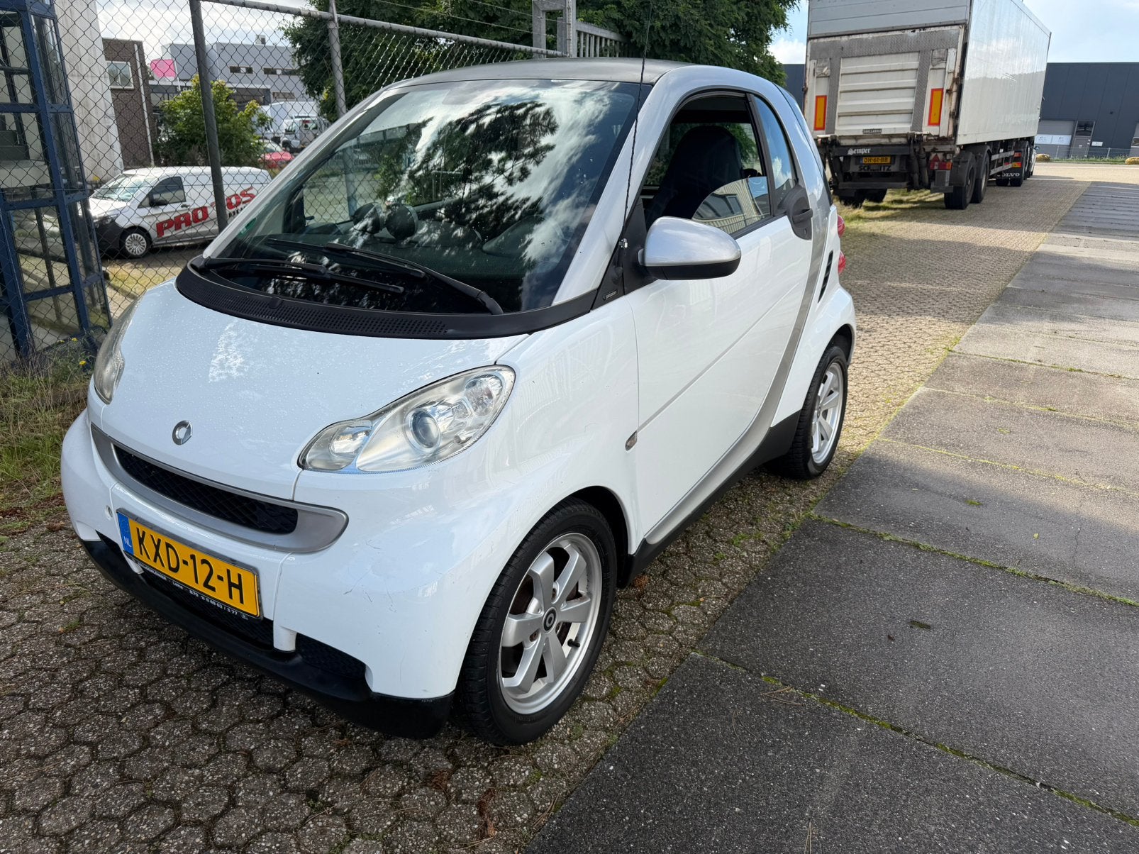 Fortwo Passion Airco  Garantie apk 08-27, Auto's, Bedrijf, Stoelverwarming, Te koop
