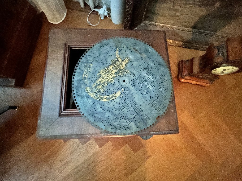 Speeldoos met zinken platen, Antiek en Kunst, Antiek | Gereedschap en Instrumenten, Ophalen