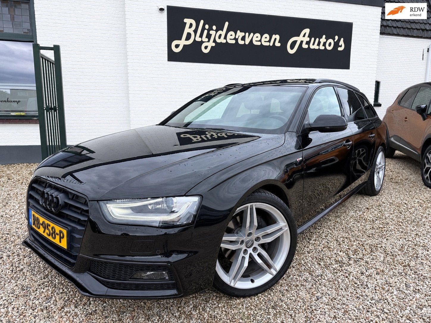 Audi A4 Avant 3.0 TDI quattro Pro Line S Automaat | PanoDak, Auto's, Automaat, Euro 5, Gebruikt, 1700 kg