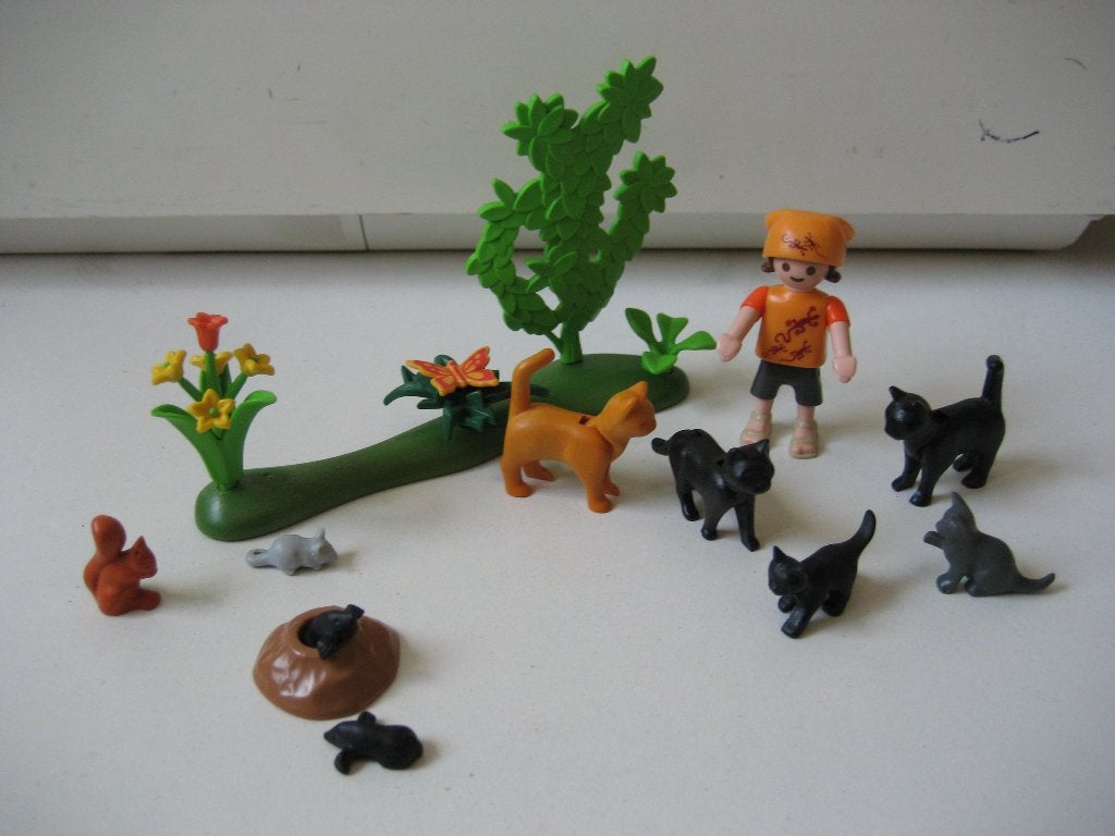 playmobil meisje met poesjes en kleine dieren, Ophalen of Verzenden, Zo goed als nieuw