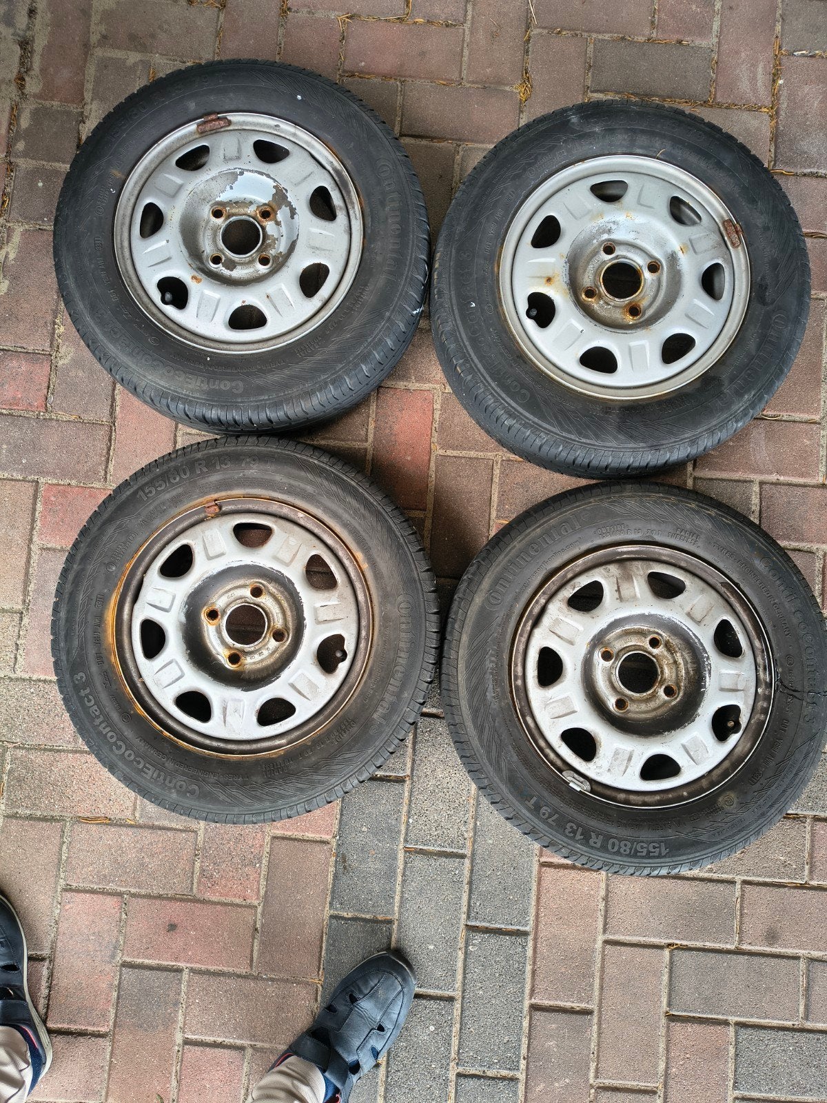 4 Chevrolet Spark Continental banden 155/80 R13 79T op stale, Ophalen, 13 inch, 155 mm, Zomerbanden