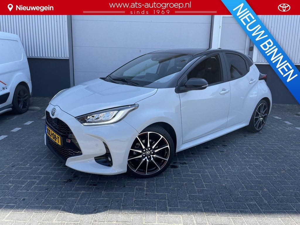 Toyota Yaris 1.5 Hybrid GR Sport | Premium Pack | Panoramada, Auto's, Toyota, 450 kg, Gebruikt, Euro 6, 1490 cc