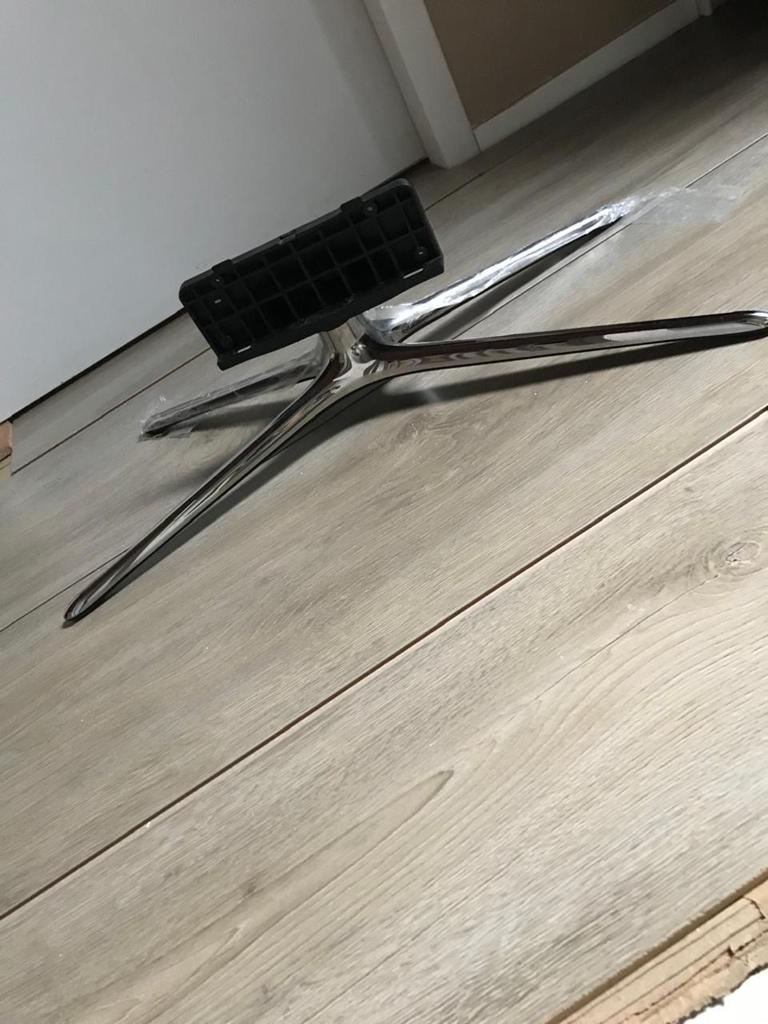 Nieuwe TV-standaard (voet) - Universeel, Ophalen, Nieuw