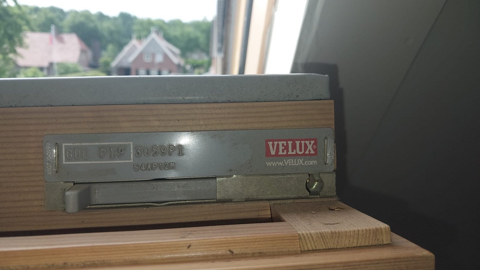 VELUX. Zonwering- verduistering, Ophalen, Gebruikt