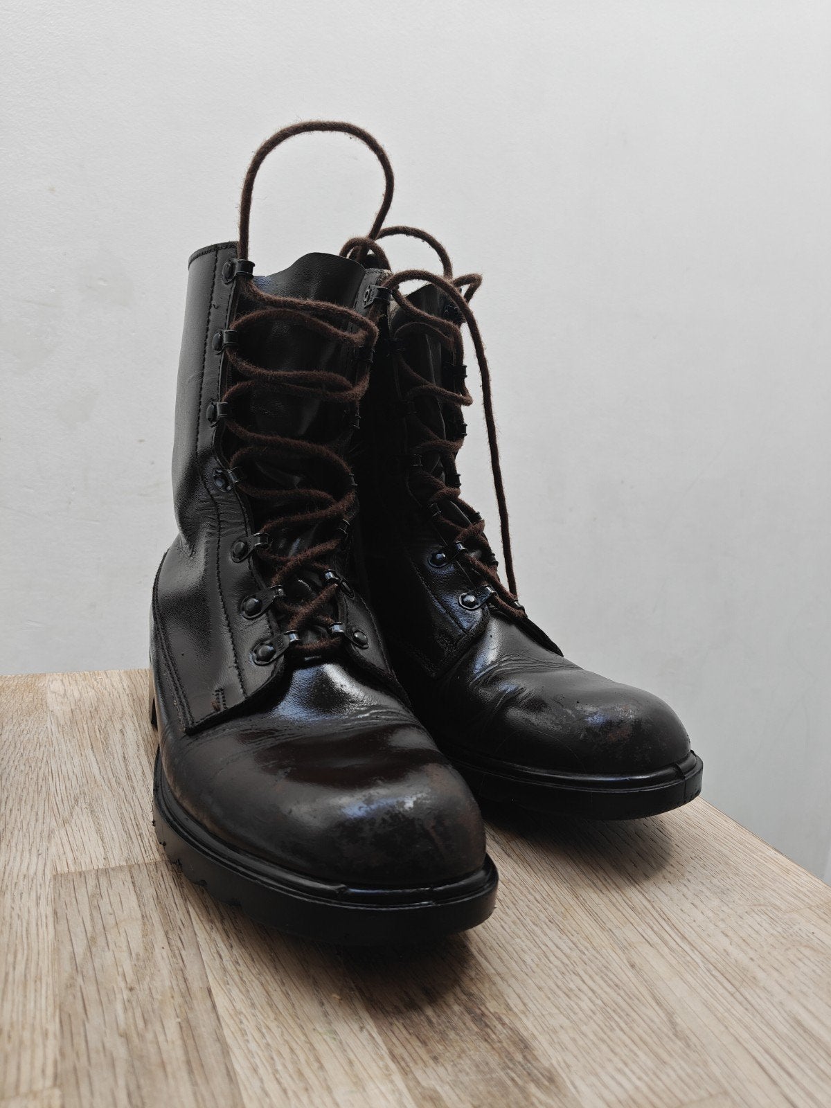 Hoge leren heren boots - Maat 41 (militaire kisten), Ophalen of Verzenden, Gedragen, Bruin, Boots