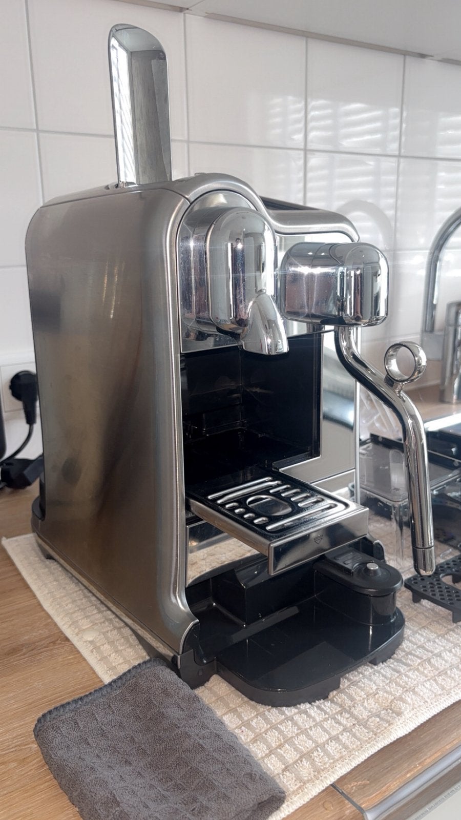 SAGE Nespresso - Creatista Pro - SNE900BSS - Capsulemachine, Koffiepads en cups, Gebruikt, Espresso apparaat, 1 kopje
