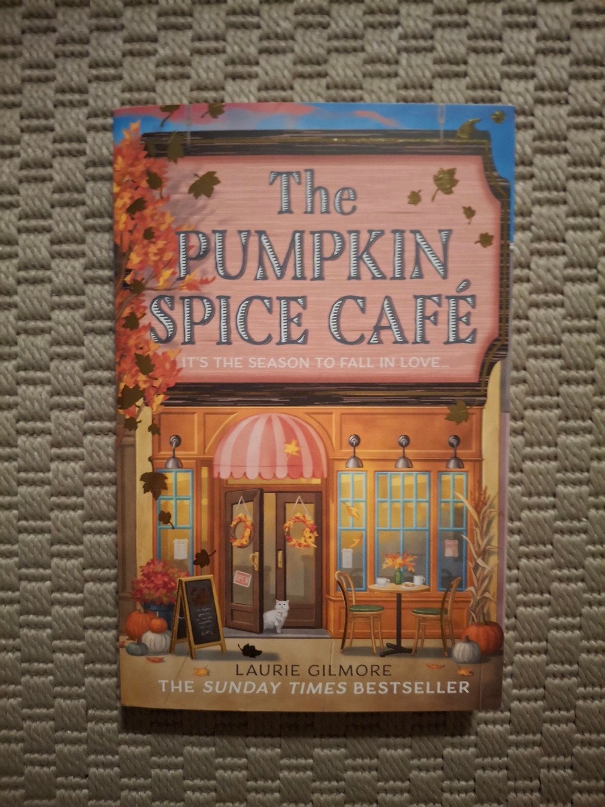The Pumpkin Spice Café - Laurie Gilmore (Engels), Boeken, Ophalen of Verzenden, Zo goed als nieuw, Laurie Gilmore, Europa overig