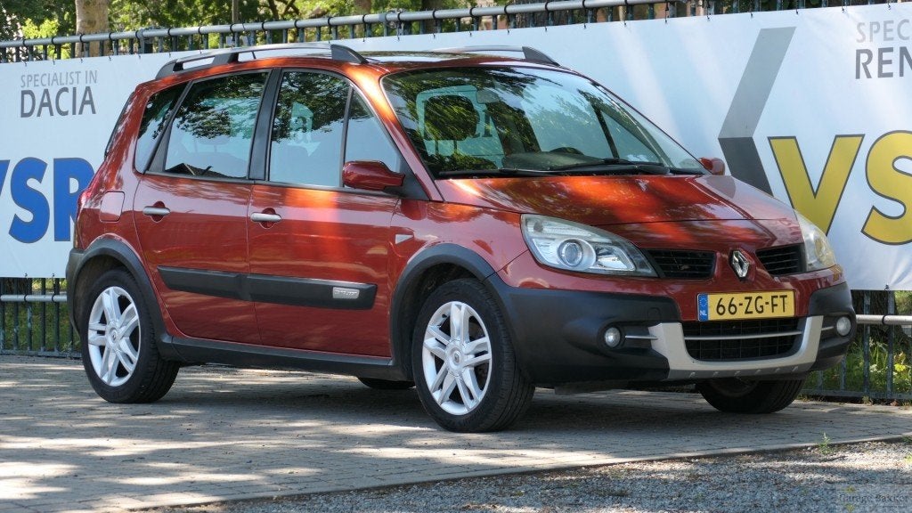 Renault SCENIC 2.0 16v Conquest, Auto's, 1998 cc, 135 pk, Gebruikt, Parkeersensor