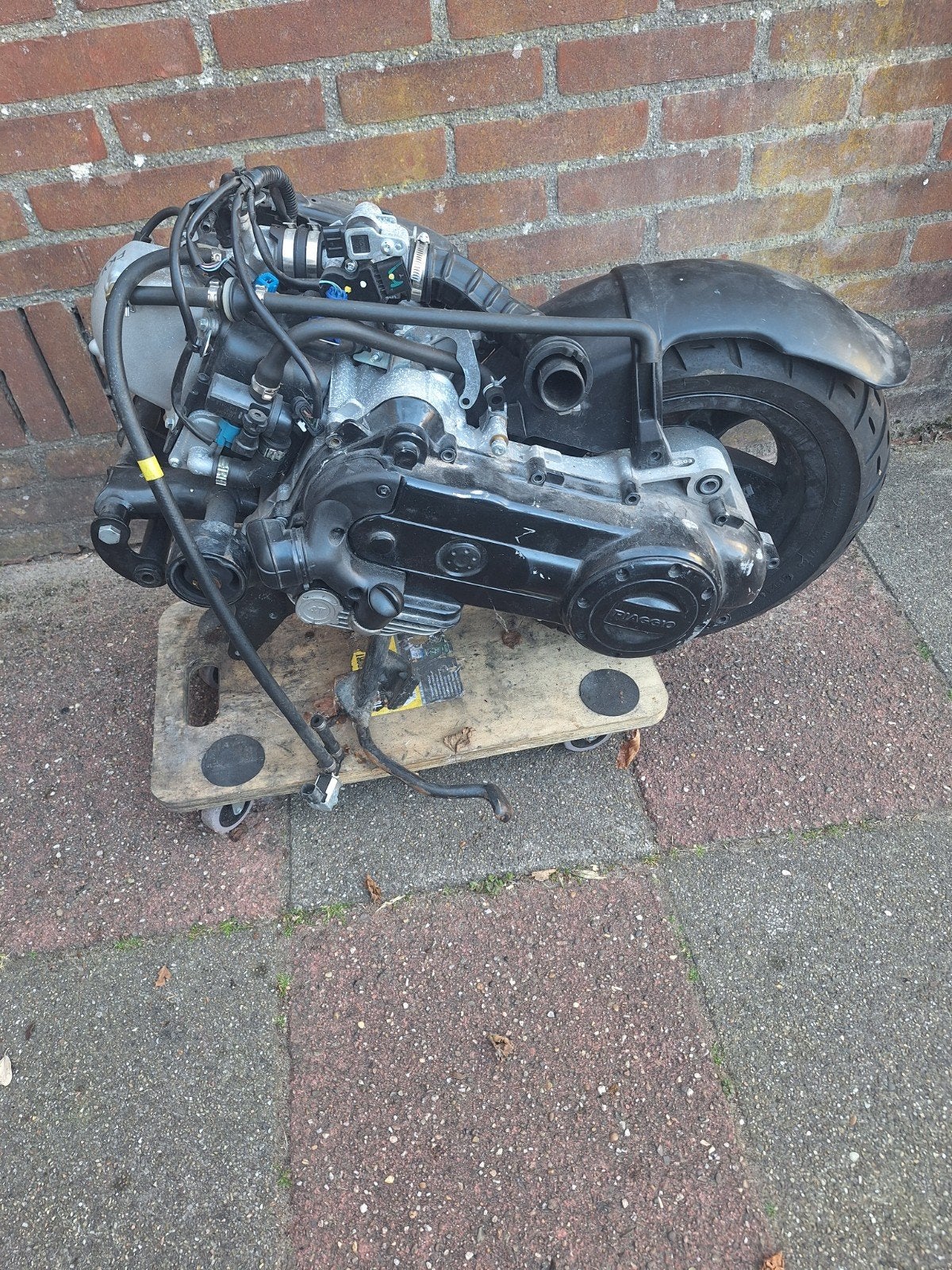 Piaggio 50cc motorblok 2020 zonder starter, Ophalen, Gebruikt, Blok, Piaggio