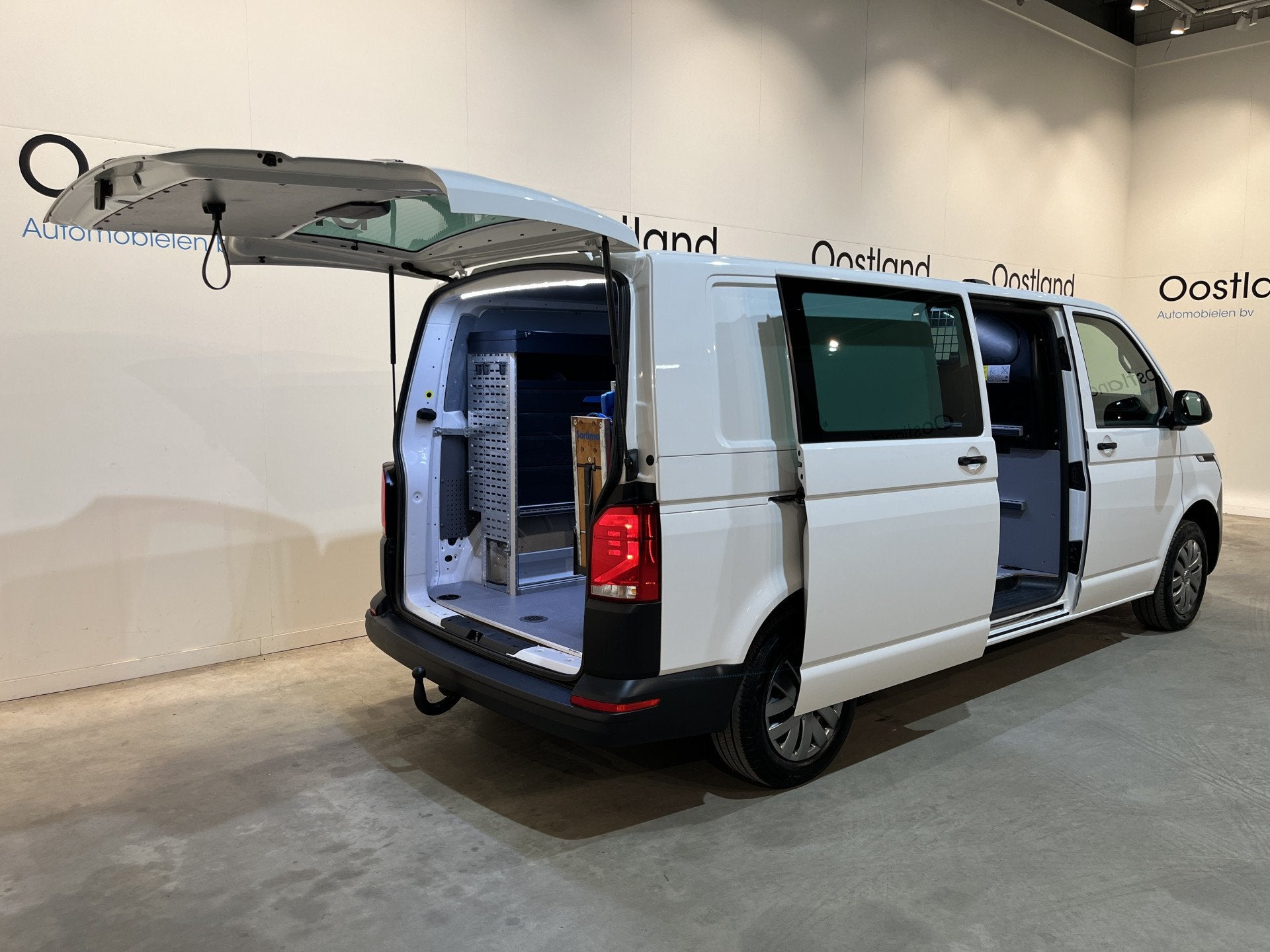 Volkswagen Transporter 2.0 TDI L2H1 4Motion 4X4 150 PK Servi, Auto's, Gebruikt, 4 cilinders, Volkswagen, 2500 kg